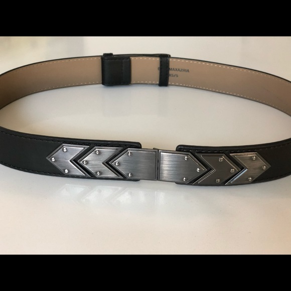 BCBG Adjustable Belt - Picture 4 of 7